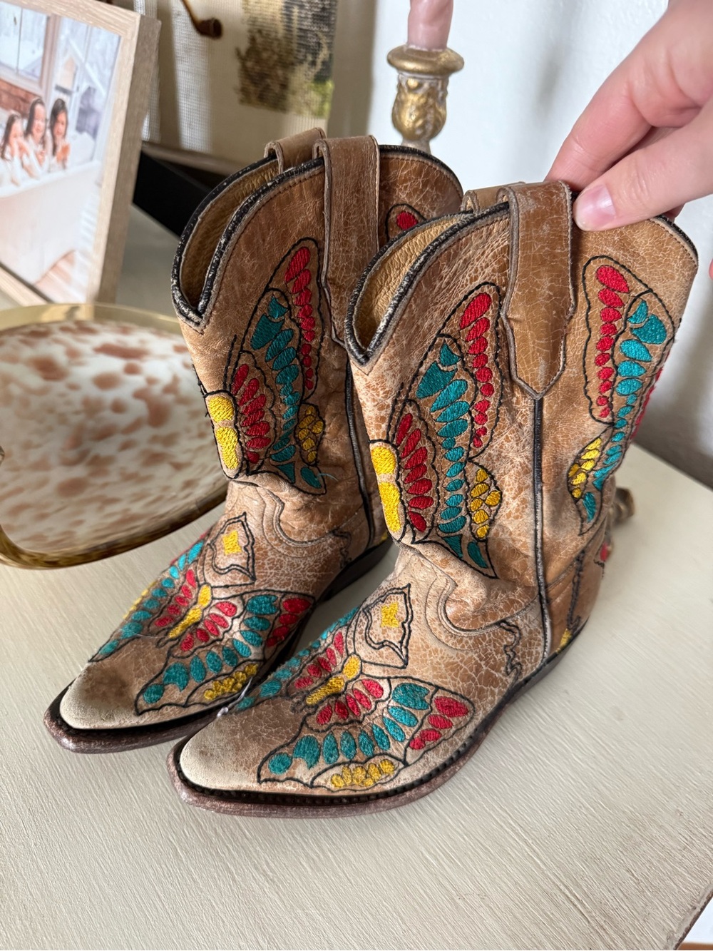 Brown Embroidered Western Cowboy Boots - Multicolor Accent